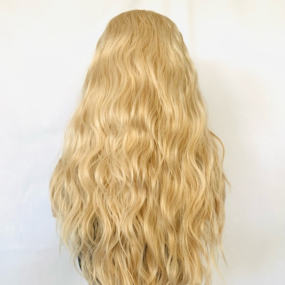 Gorgeous 24” Champagne Color 13x2.5 Lace Front Premium Fiber Wig - Picture 7 of 8